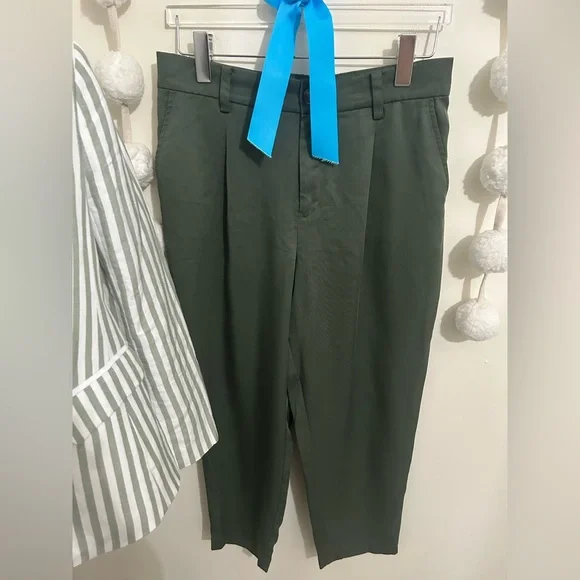 Lot Loft Modern striped Blazer AND Emory Pants - Picture 11 of 16